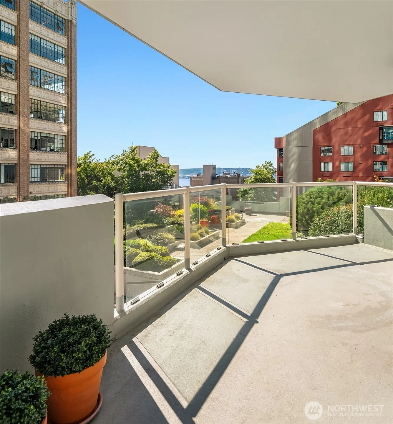 2000 1st Avenue #604, Seattle, WA 98121