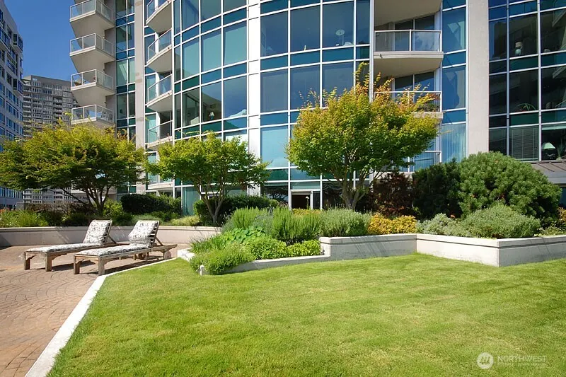 2000 1st Avenue #604, Seattle, WA 98121