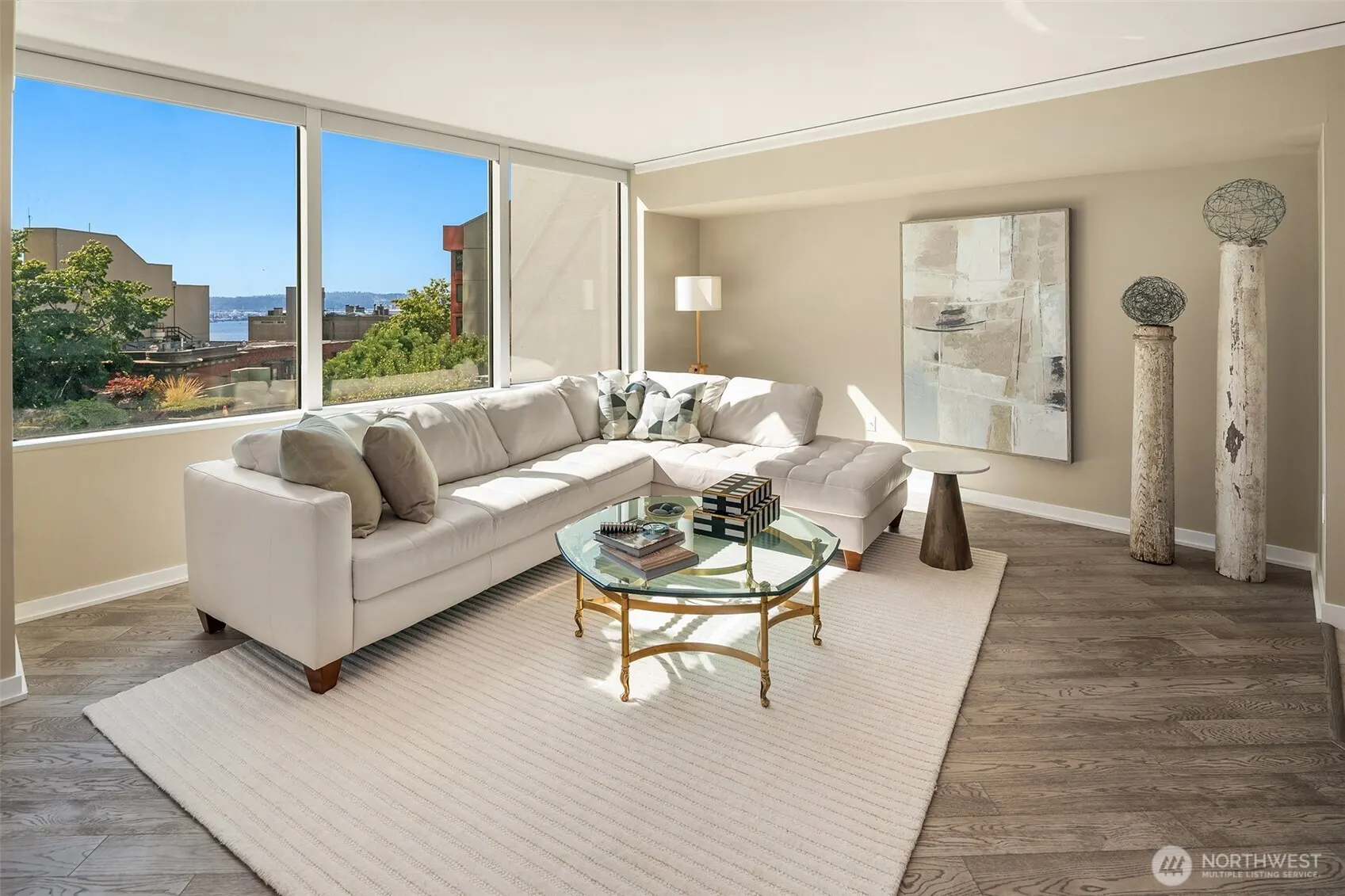 2000 1st Avenue #604, Seattle, WA 98121