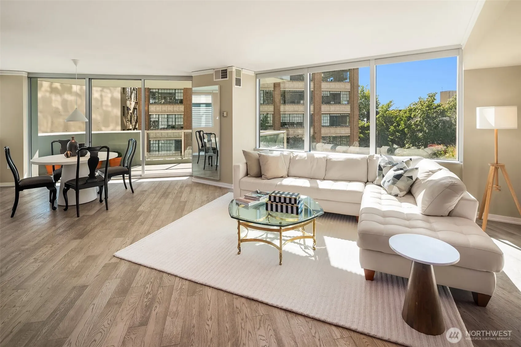 2000 1st Avenue #604, Seattle, WA 98121