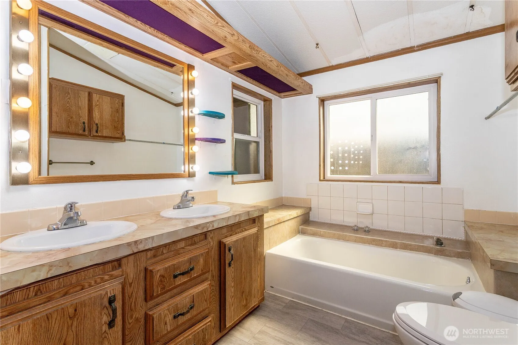 12218 SE 206th Street , Kent, WA 98031