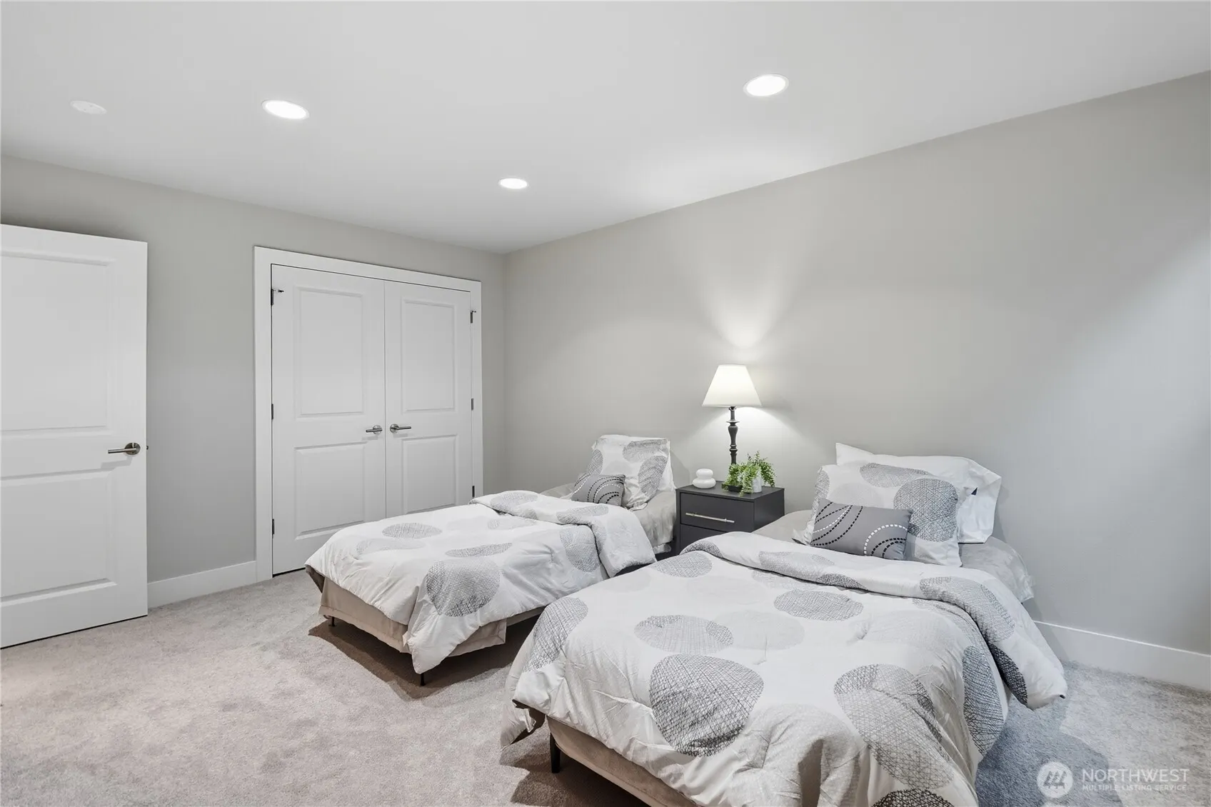 14623 NE 40th Street #H-7, Bellevue, WA 98007