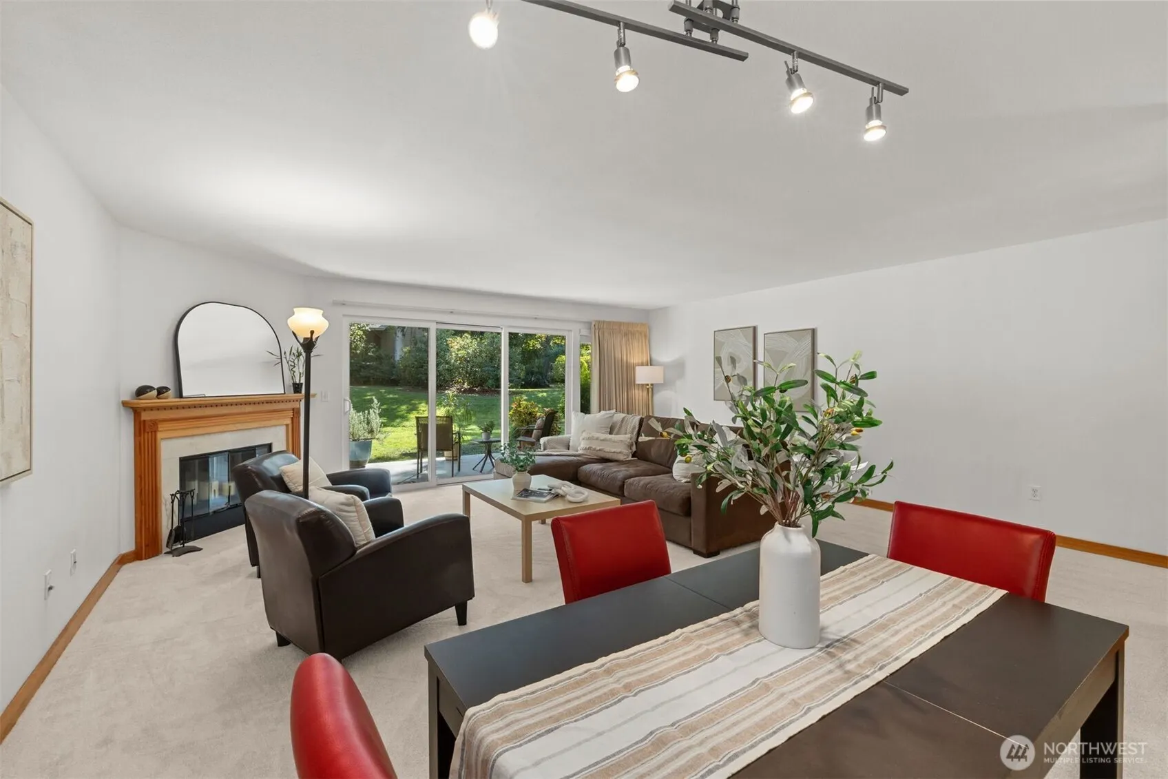 6423 Sand Point Way NE, Seattle, WA 98115