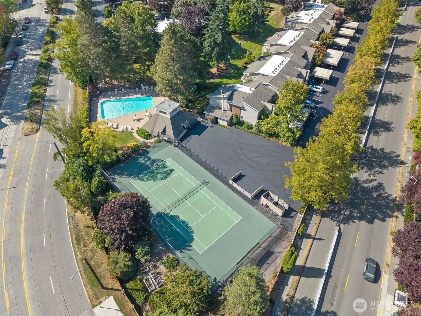 6423 Sand Point Way NE, Seattle, WA 98115