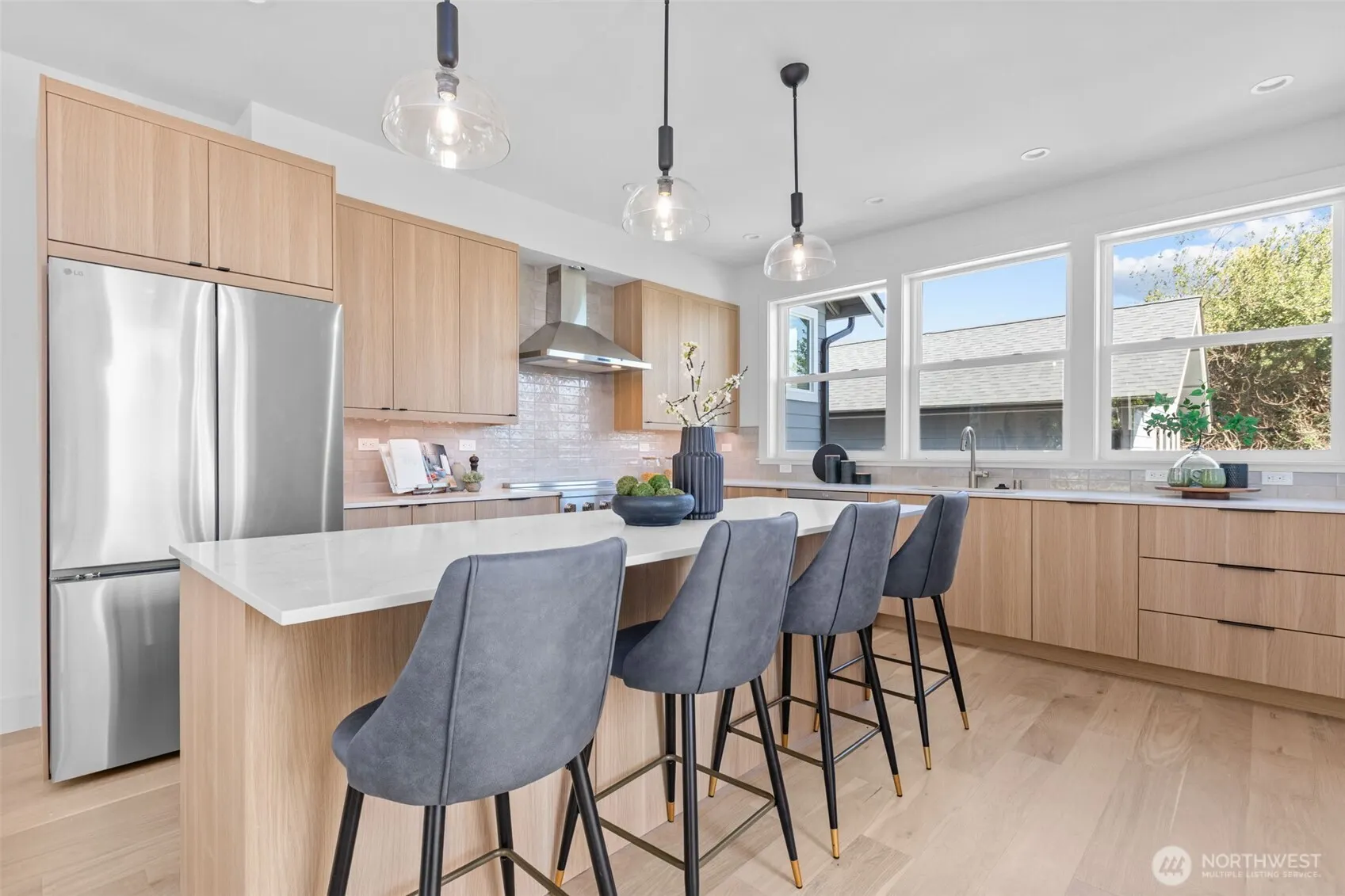 7344 22nd Avenue NW, Seattle, WA 98117