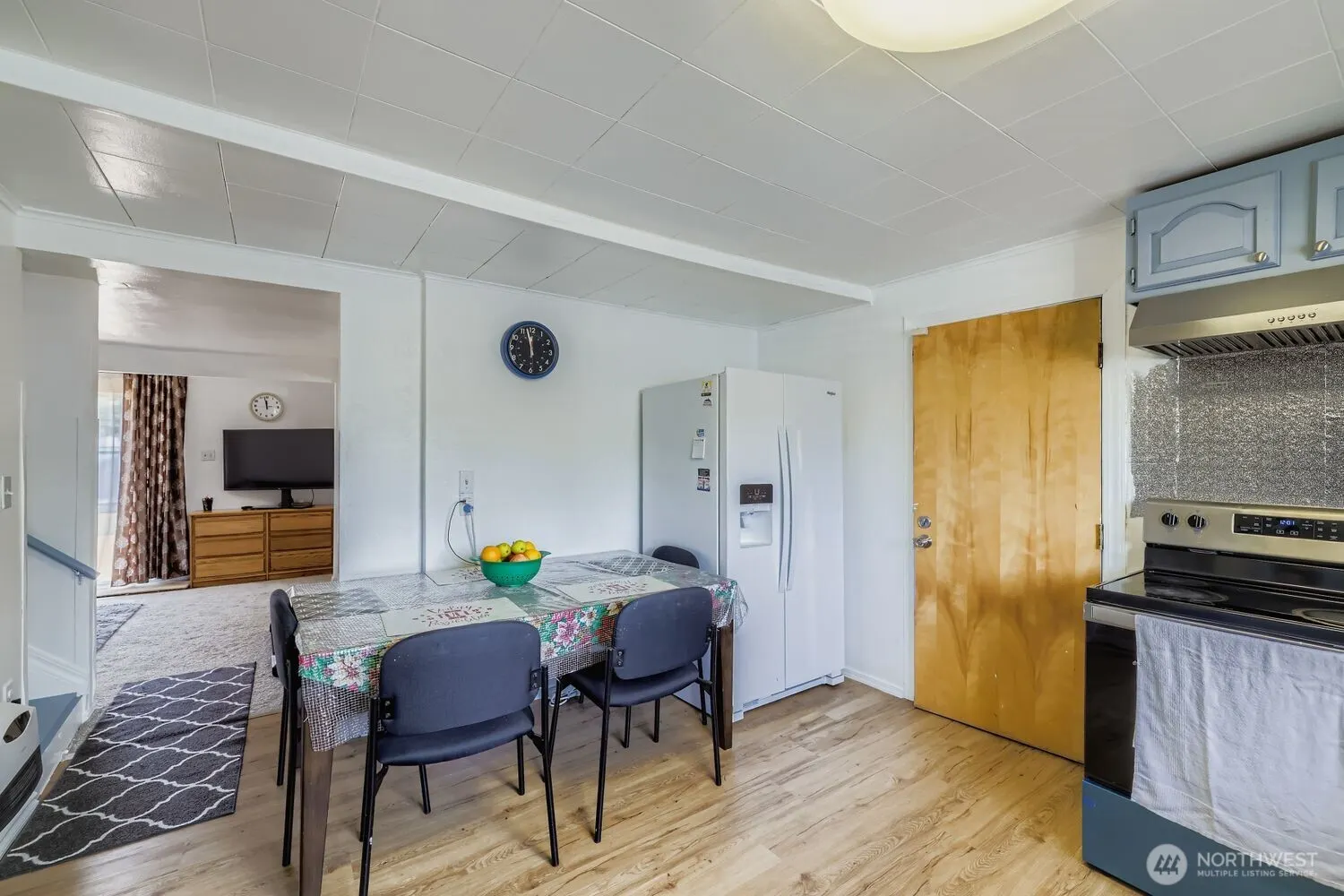 2414 S 121st Place , Seattle, WA 98168