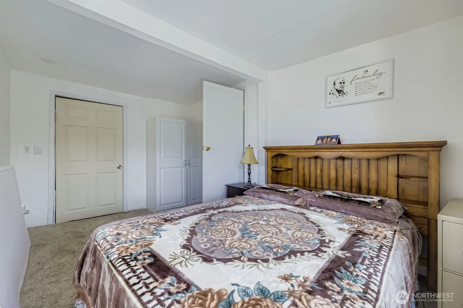 2414 S 121st Place , Seattle, WA 98168