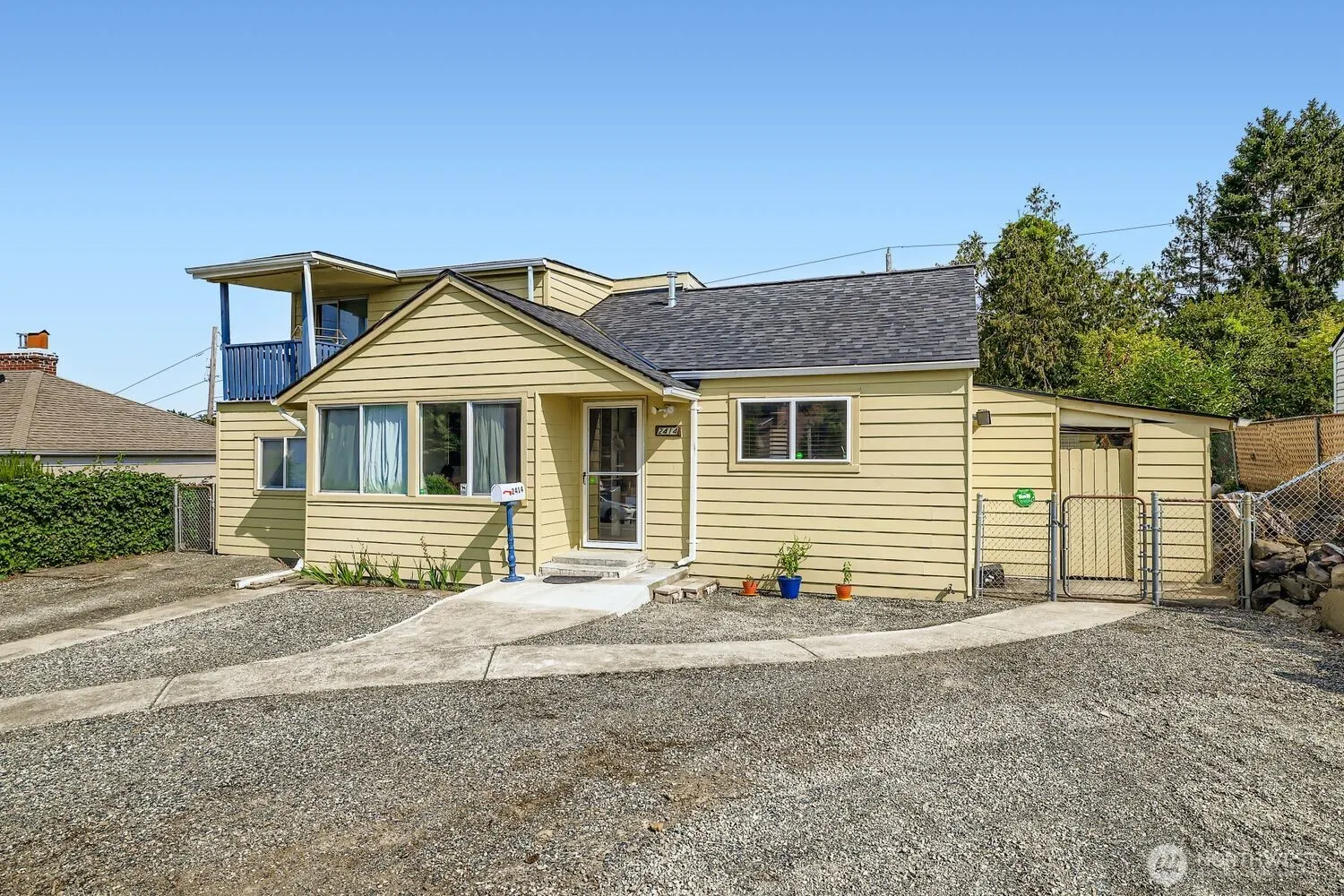 2414 S 121st Place , Seattle, WA 98168