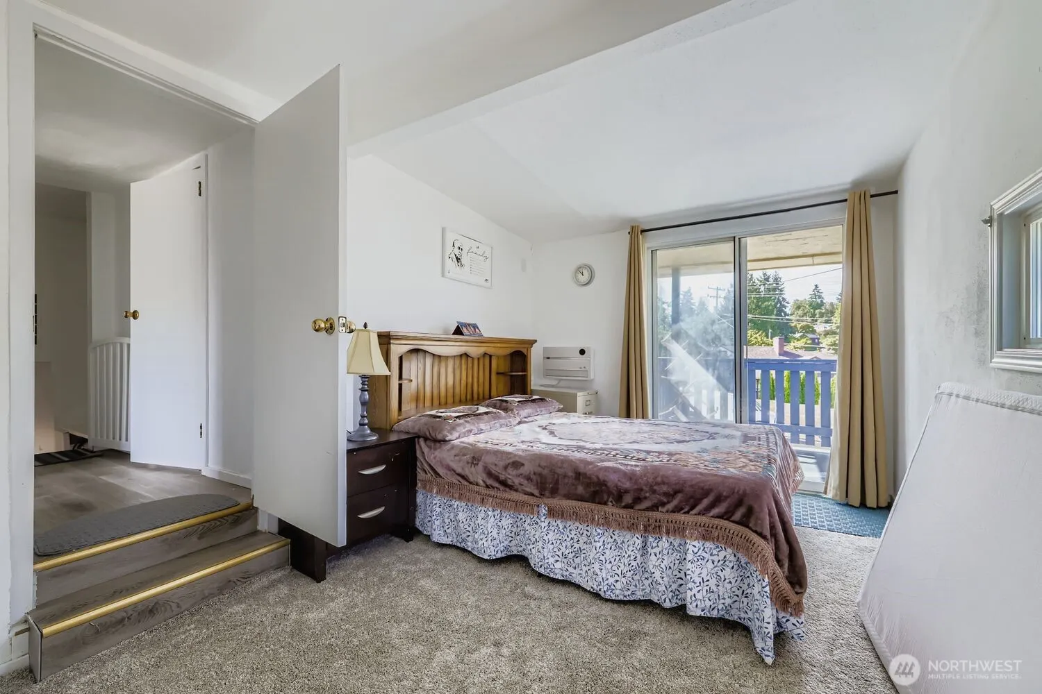 2414 S 121st Place , Seattle, WA 98168