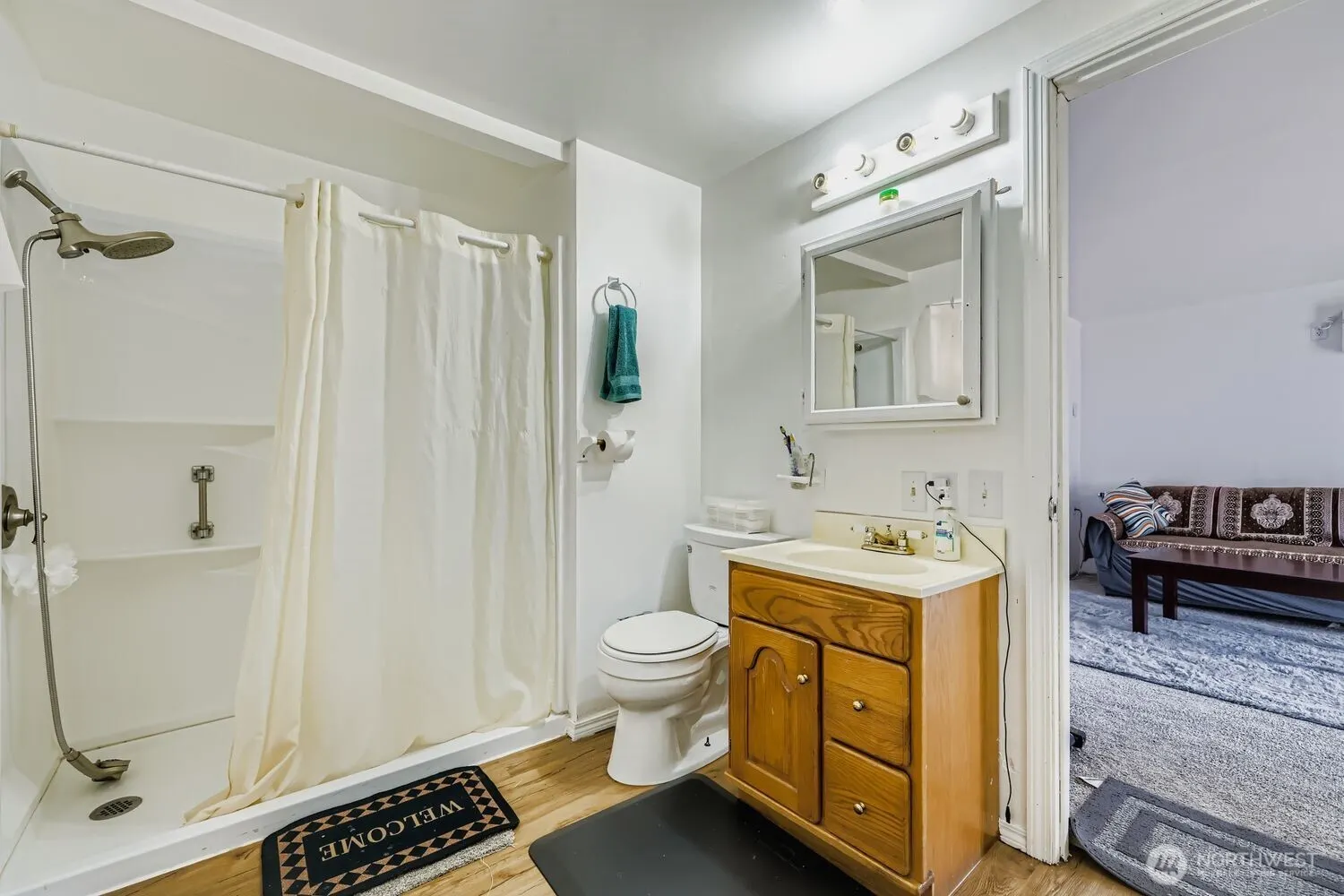 2414 S 121st Place , Seattle, WA 98168