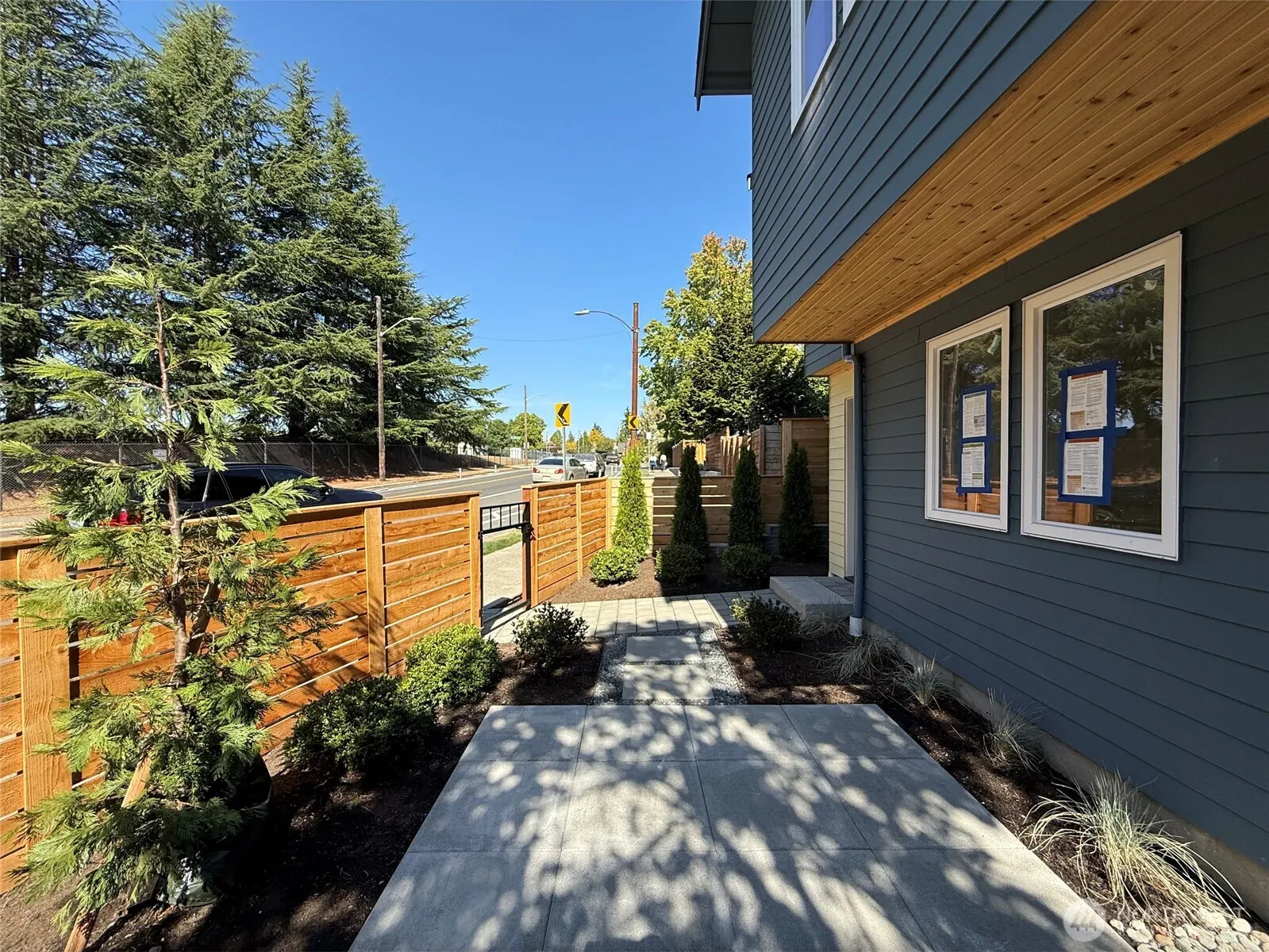 7044 15th Avenue NE, Seattle, WA 98115