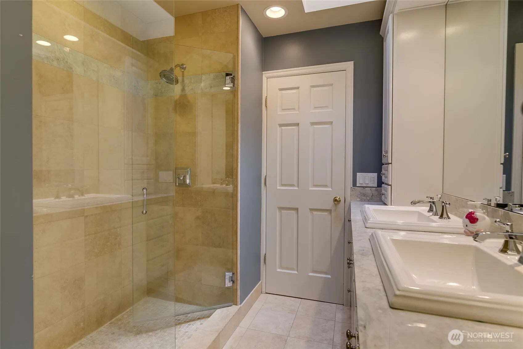 16407 224th Avenue NE, Woodinville, WA 98077