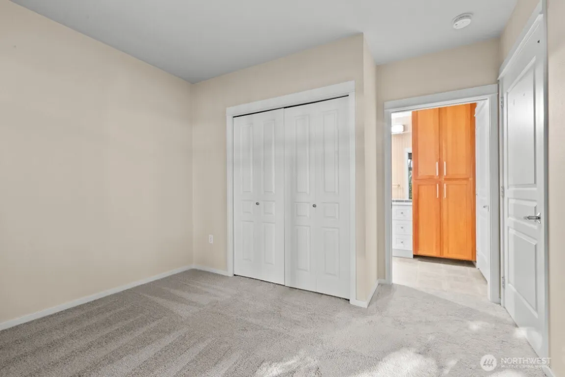 109 2nd Street S #220, Kirkland, WA 98033
