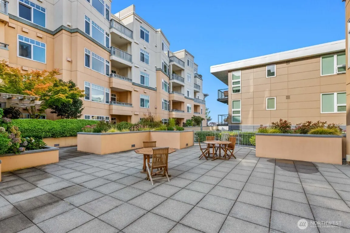 109 2nd Street S #220, Kirkland, WA 98033