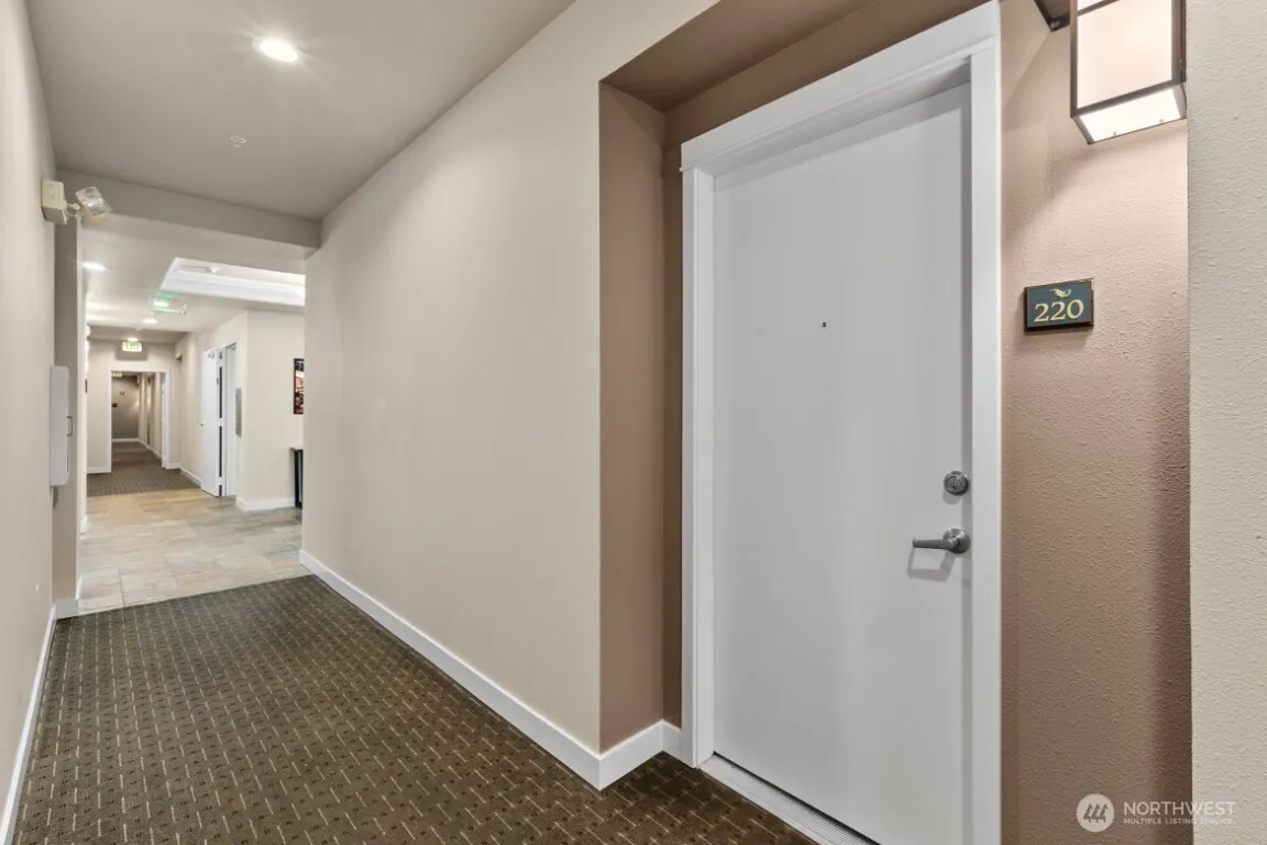109 2nd Street S #220, Kirkland, WA 98033