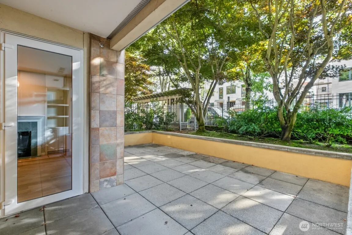 109 2nd Street S #220, Kirkland, WA 98033