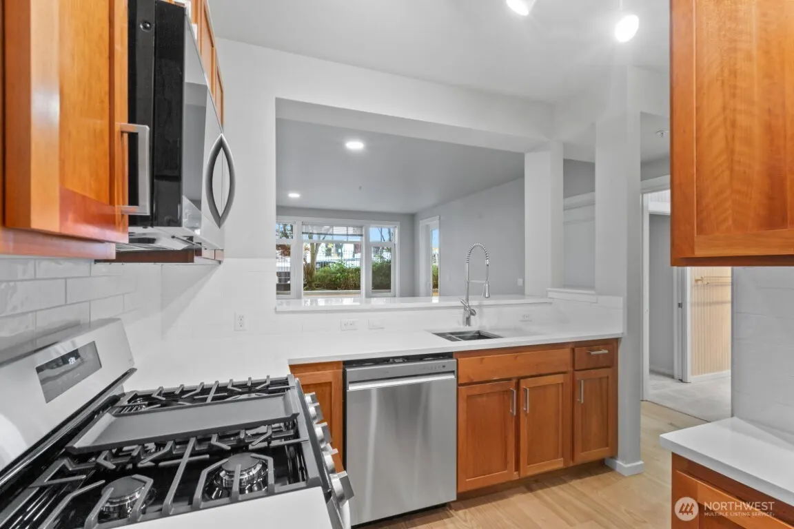 109 2nd Street S #220, Kirkland, WA 98033