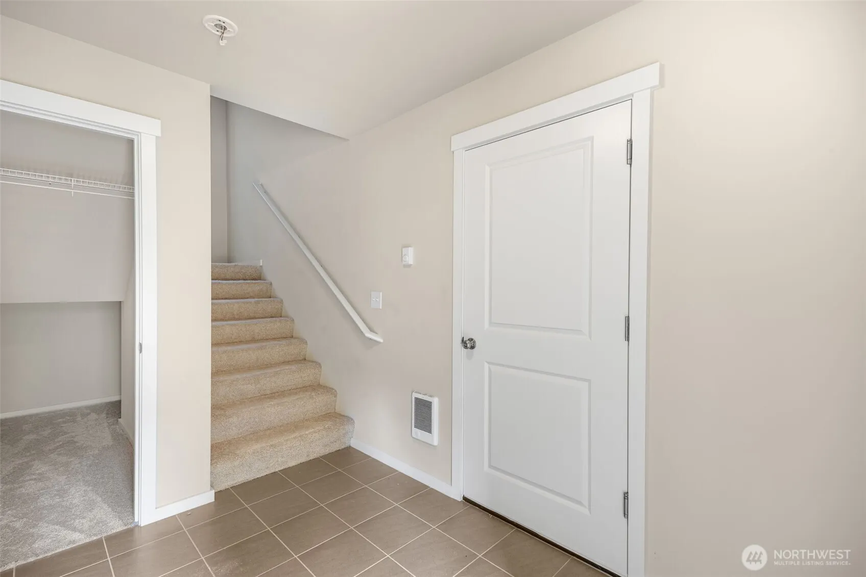315 Chelan Avenue NE, Renton, WA 98059