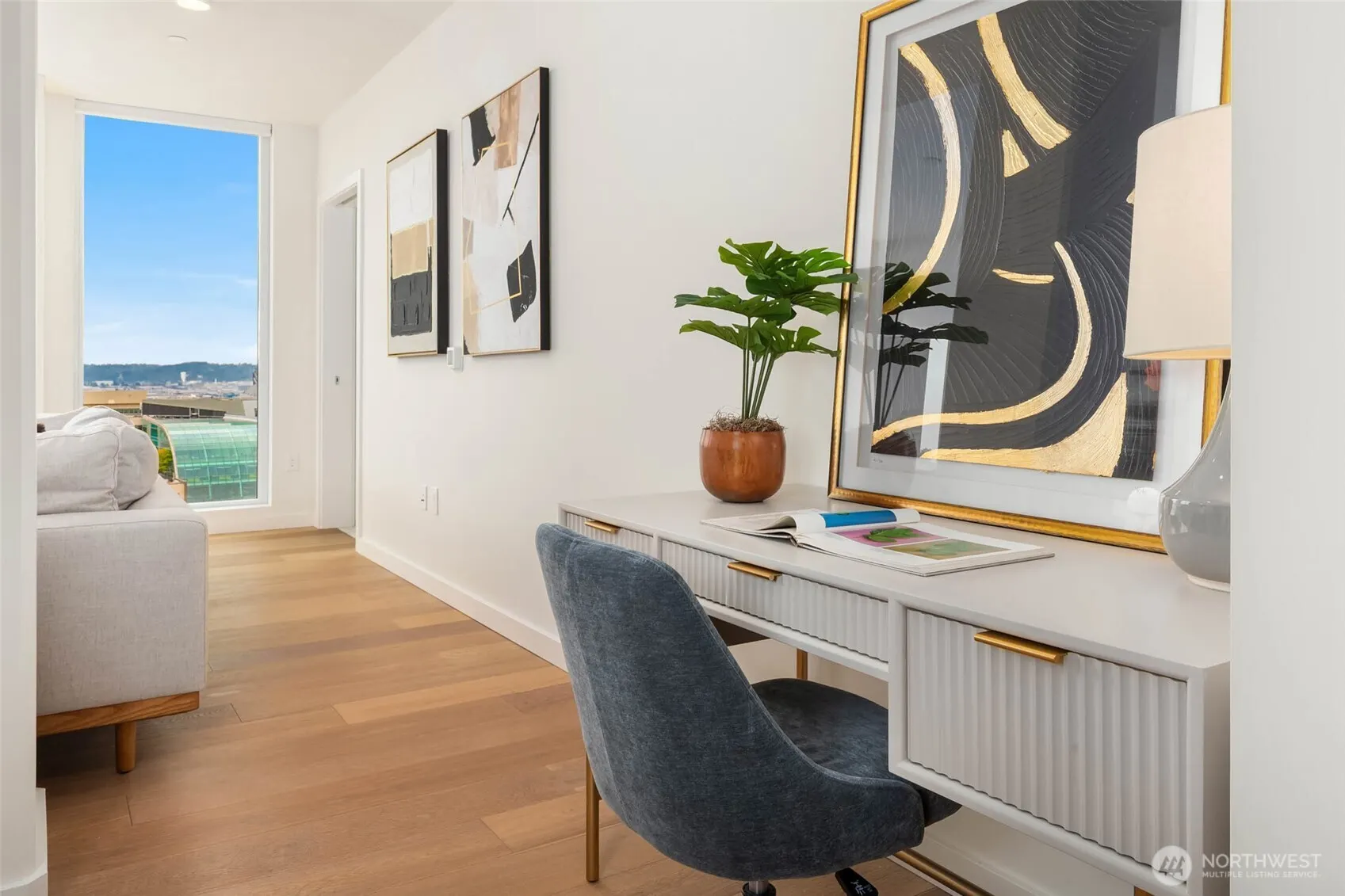 450 S Main St #1701, Seattle, WA 98104