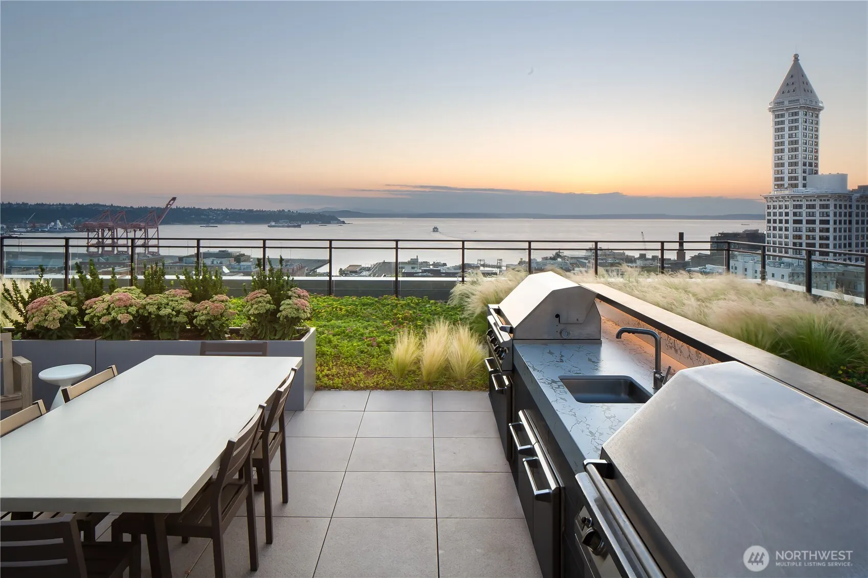 450 S Main St #1701, Seattle, WA 98104