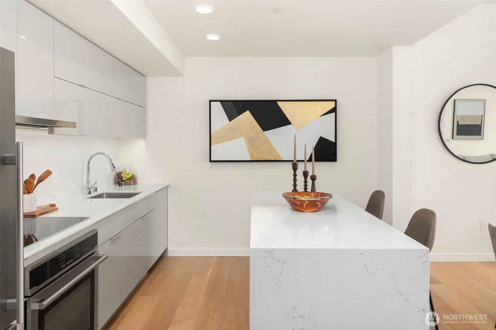 450 S Main St #1701, Seattle, WA 98104