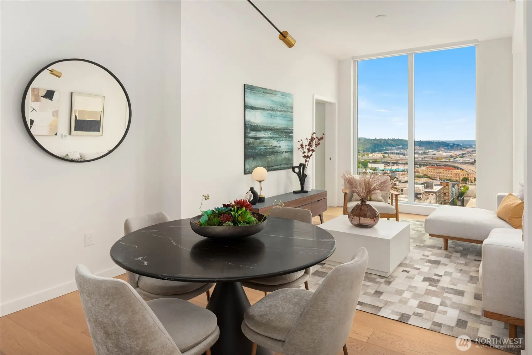 450 S Main St #1701, Seattle, WA 98104