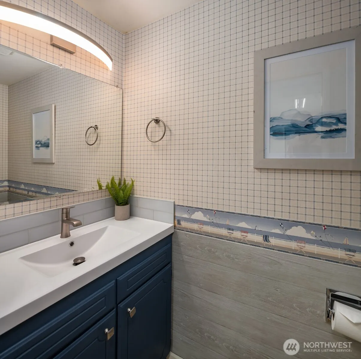 913 E Cherry Hill Street , Kent, WA 98030