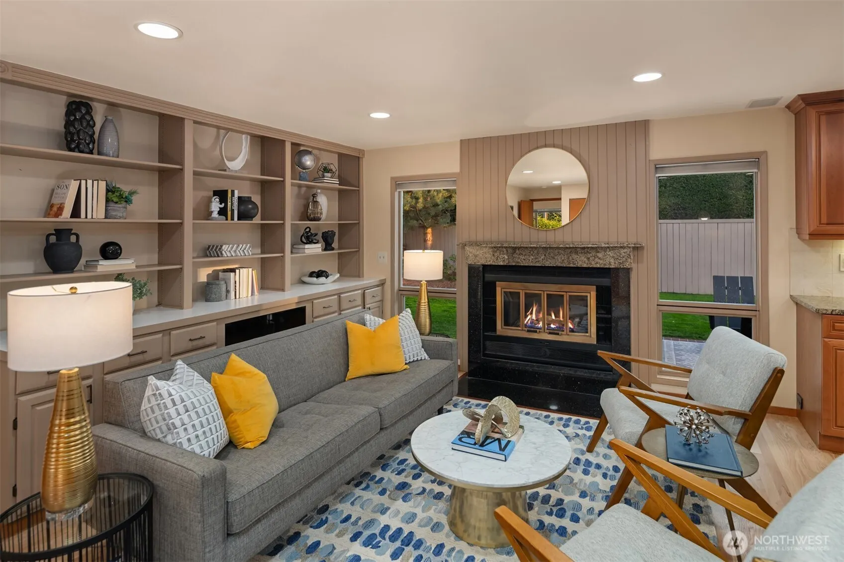 913 E Cherry Hill Street , Kent, WA 98030