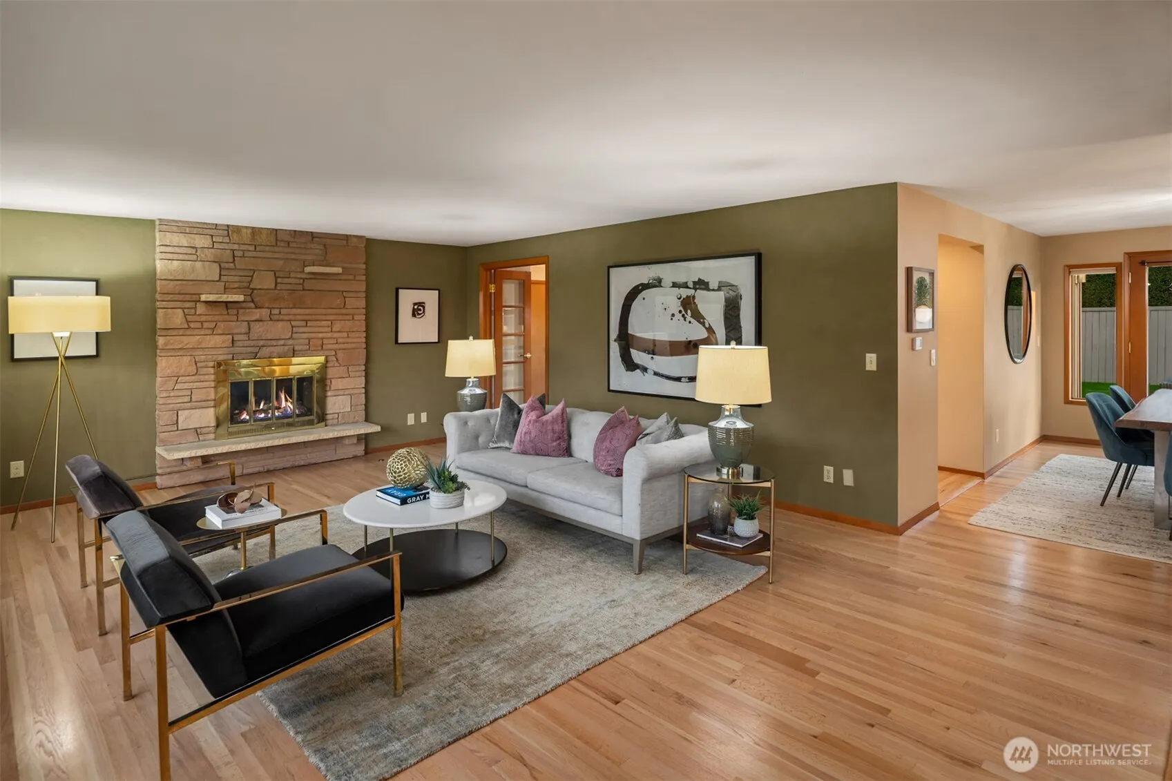 913 E Cherry Hill Street , Kent, WA 98030