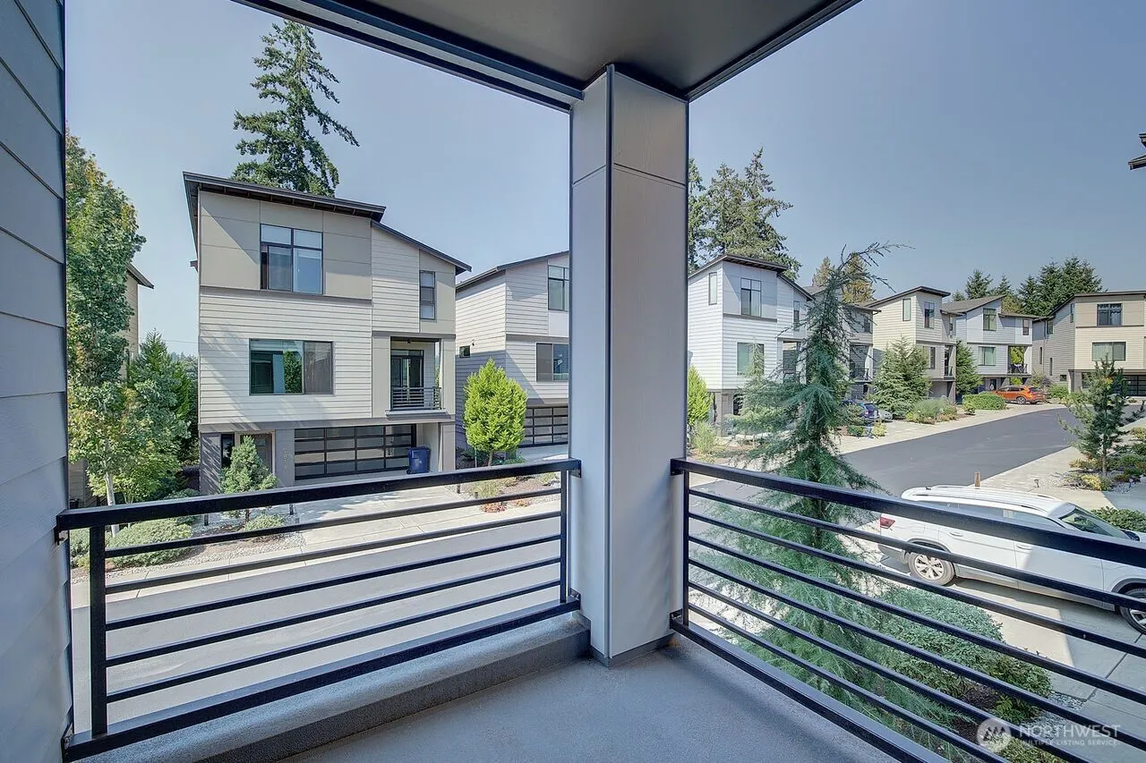 17819 19th Avenue W, Lynnwood, WA 98037
