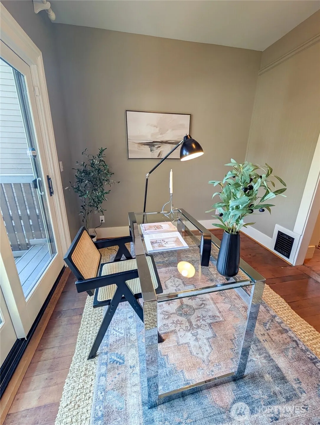 822 24th Avenue , Seattle, WA 98122