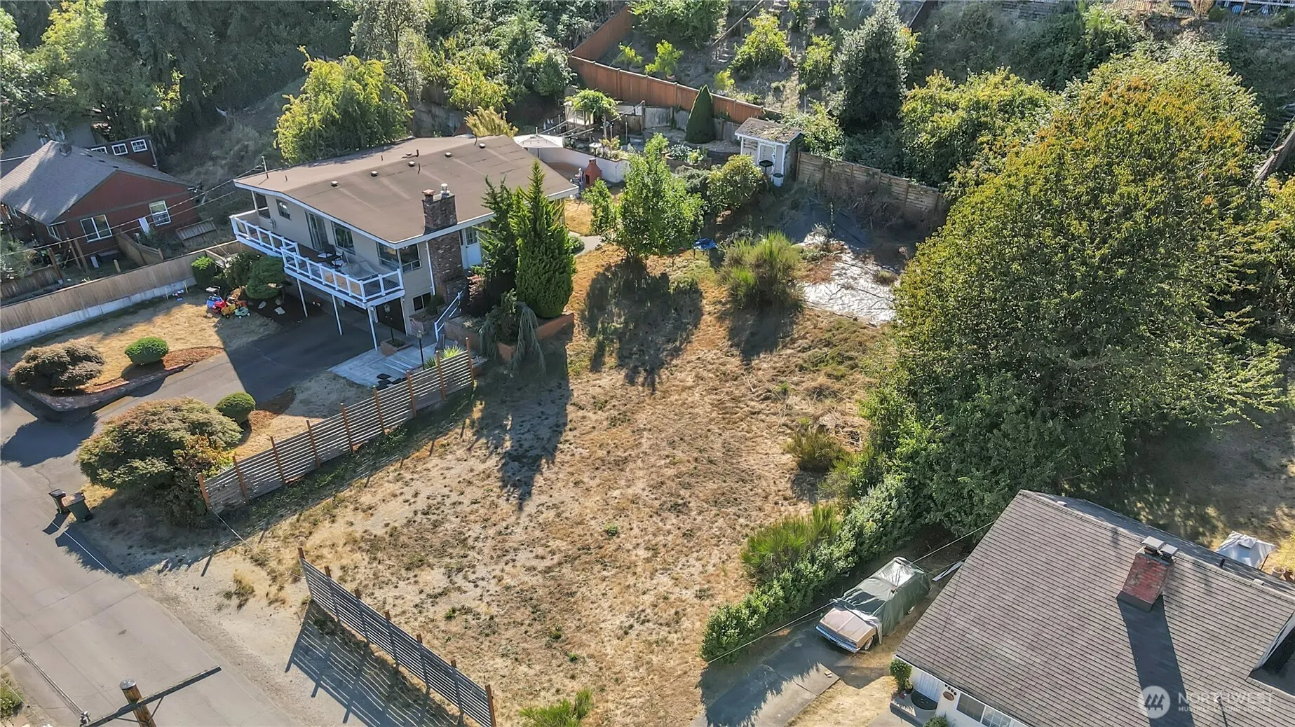9017 3rd Avenue SW, Seattle, WA 98106