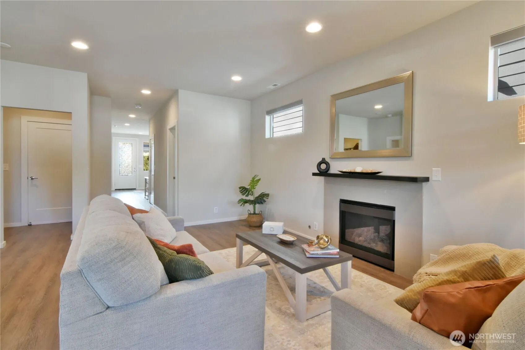 218 SW 96th Lane , Seattle, WA 98106