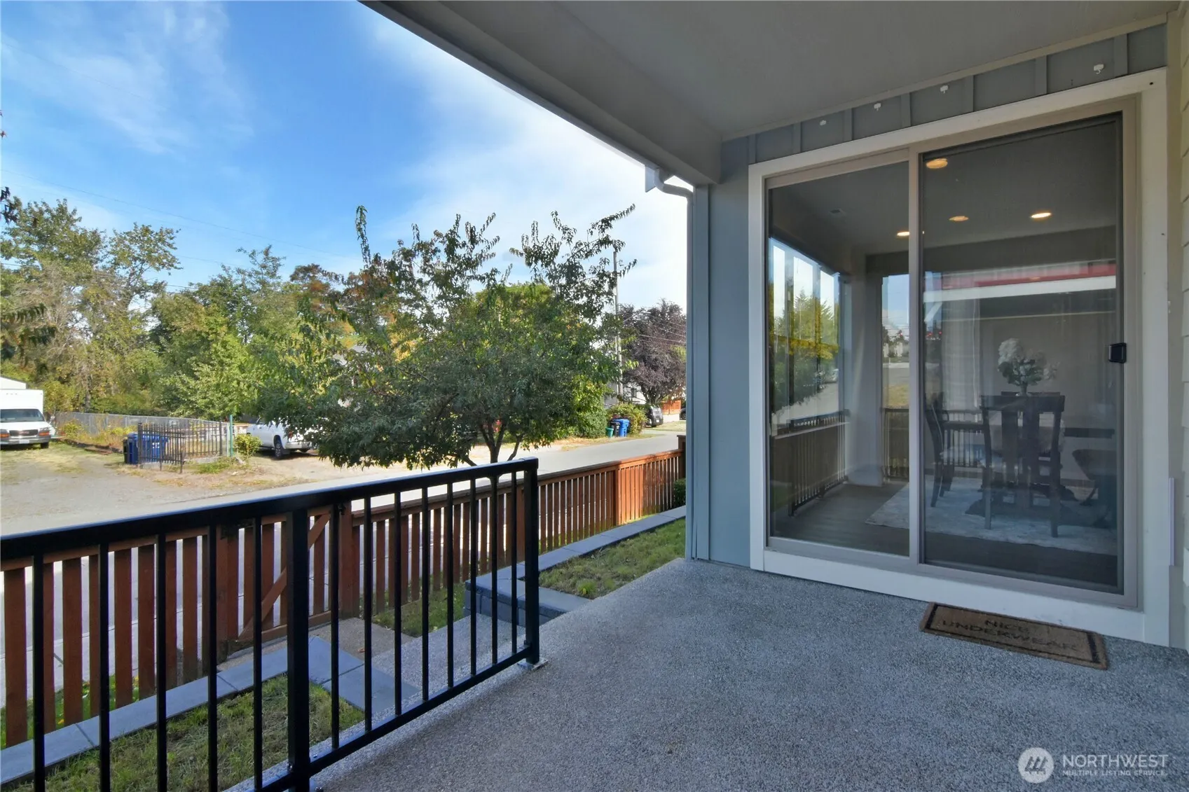 218 SW 96th Lane , Seattle, WA 98106
