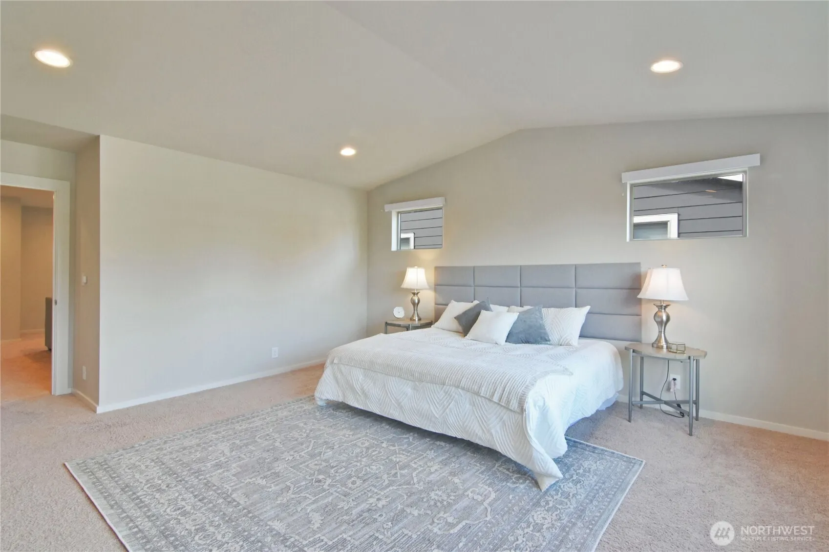 218 SW 96th Lane , Seattle, WA 98106