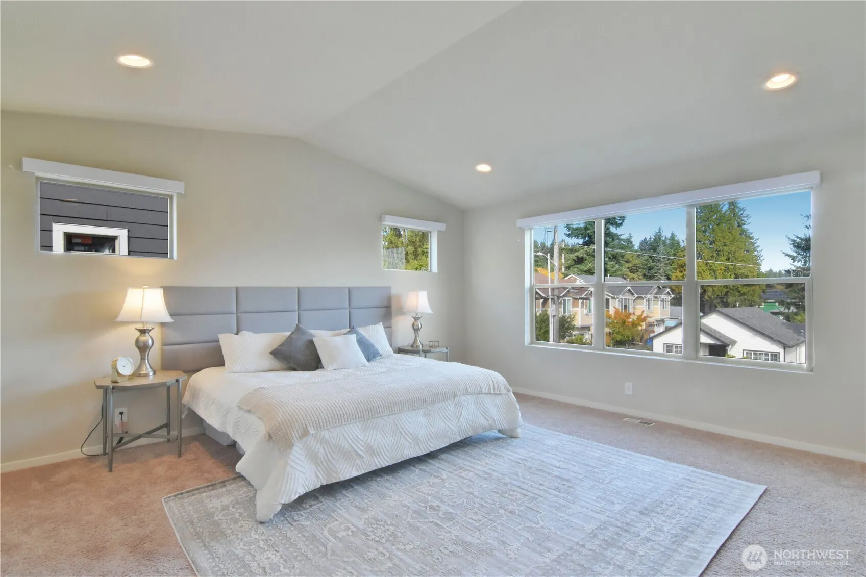 218 SW 96th Lane , Seattle, WA 98106