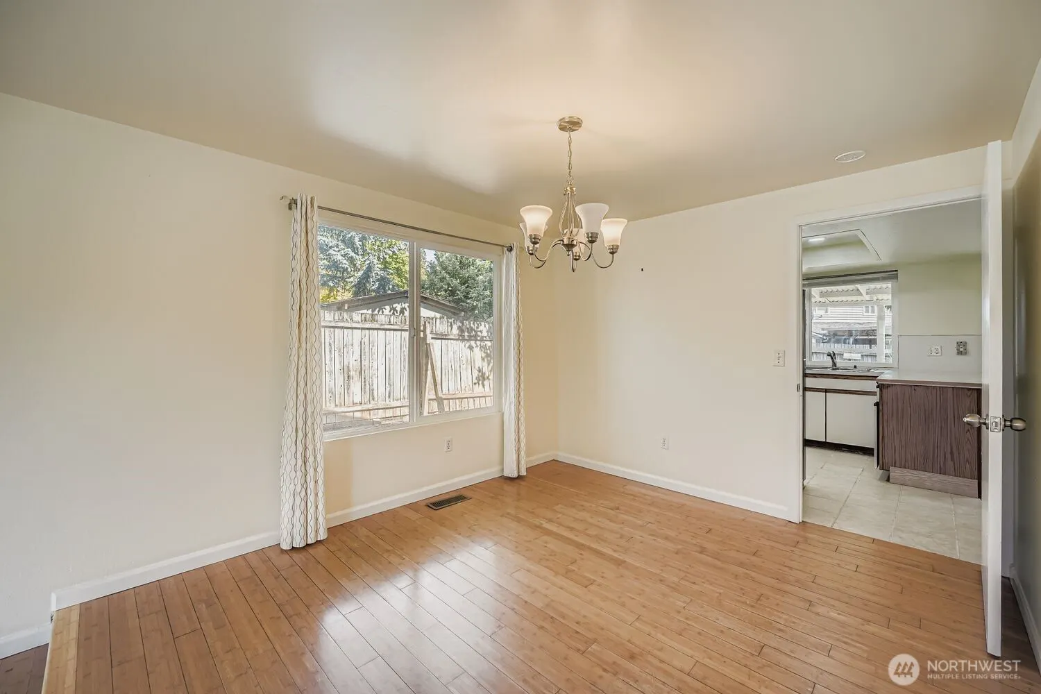 26854 Downing Avenue , Kent, WA 98032