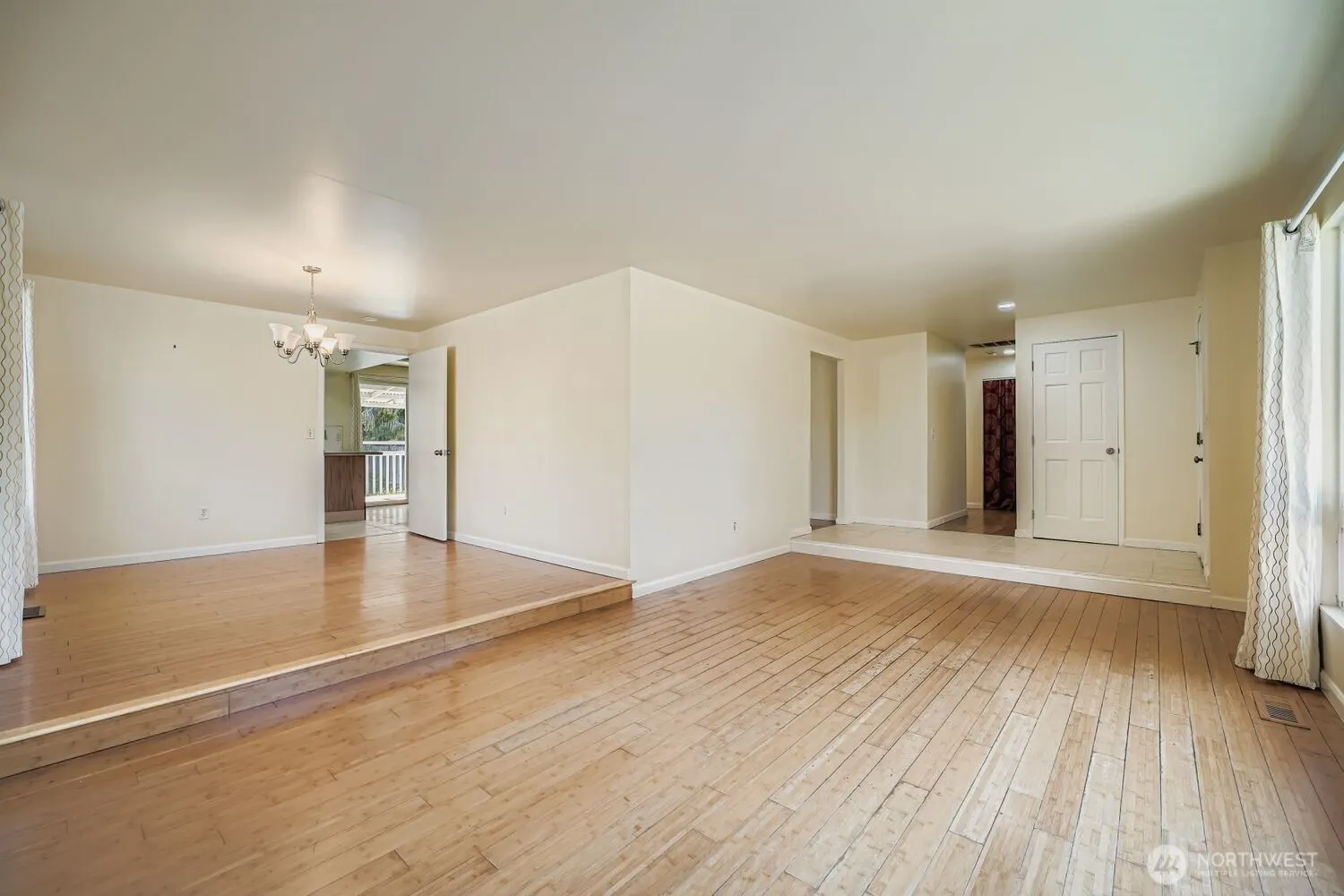 26854 Downing Avenue , Kent, WA 98032