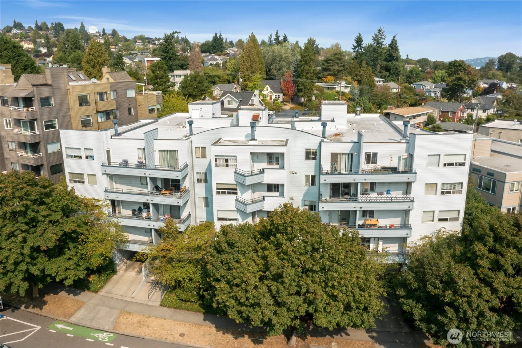3230 SW Avalon Way , Seattle, WA 98126