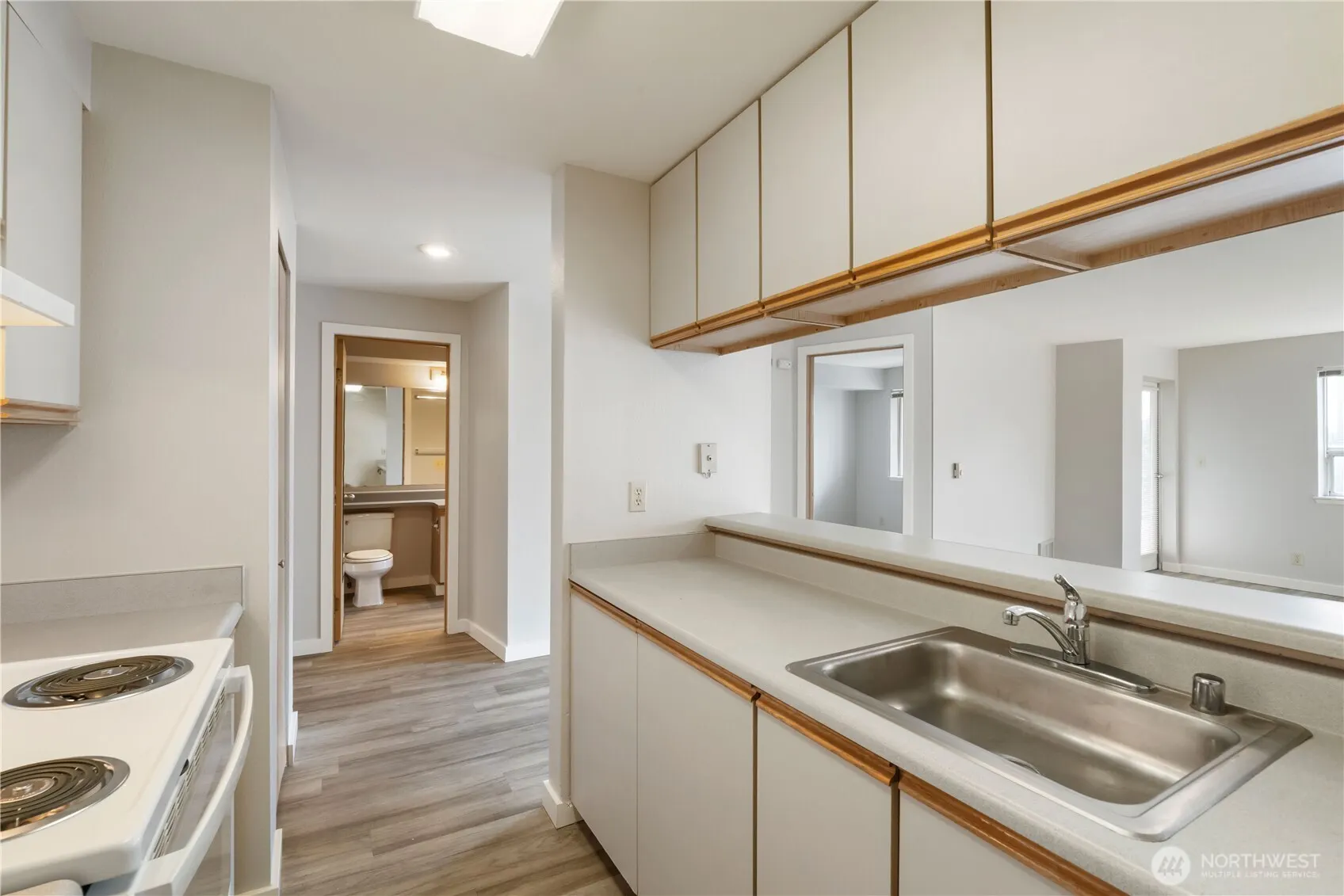 3230 SW Avalon Way , Seattle, WA 98126