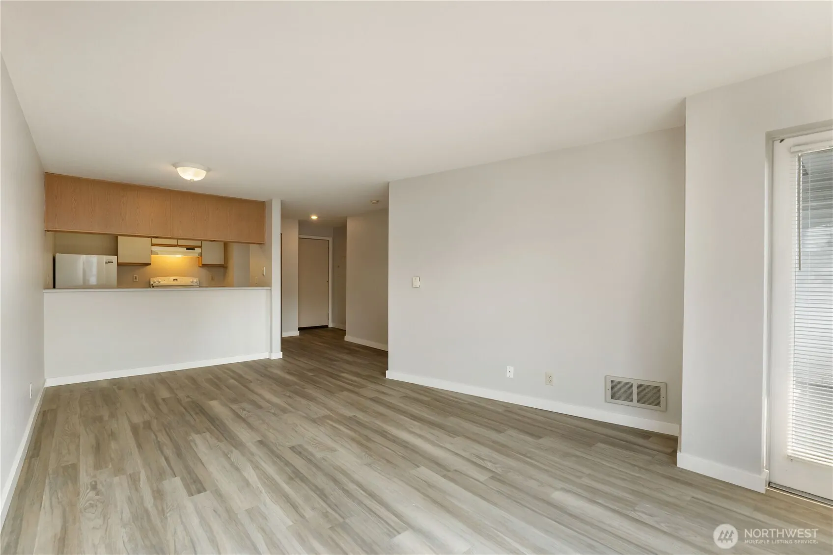 3230 SW Avalon Way , Seattle, WA 98126