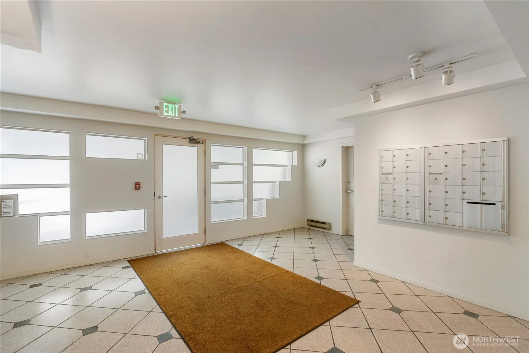 3230 SW Avalon Way , Seattle, WA 98126