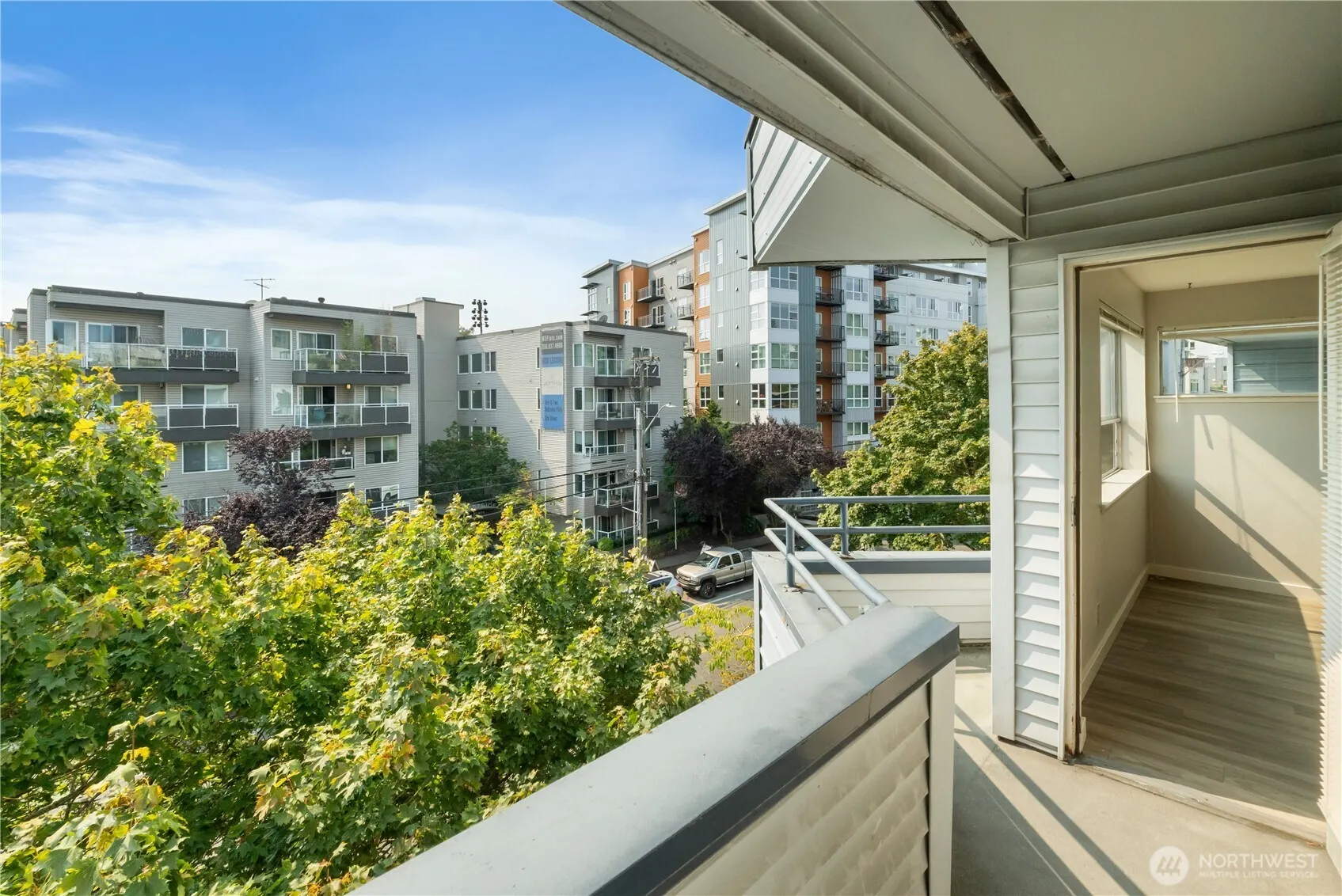 3230 SW Avalon Way , Seattle, WA 98126