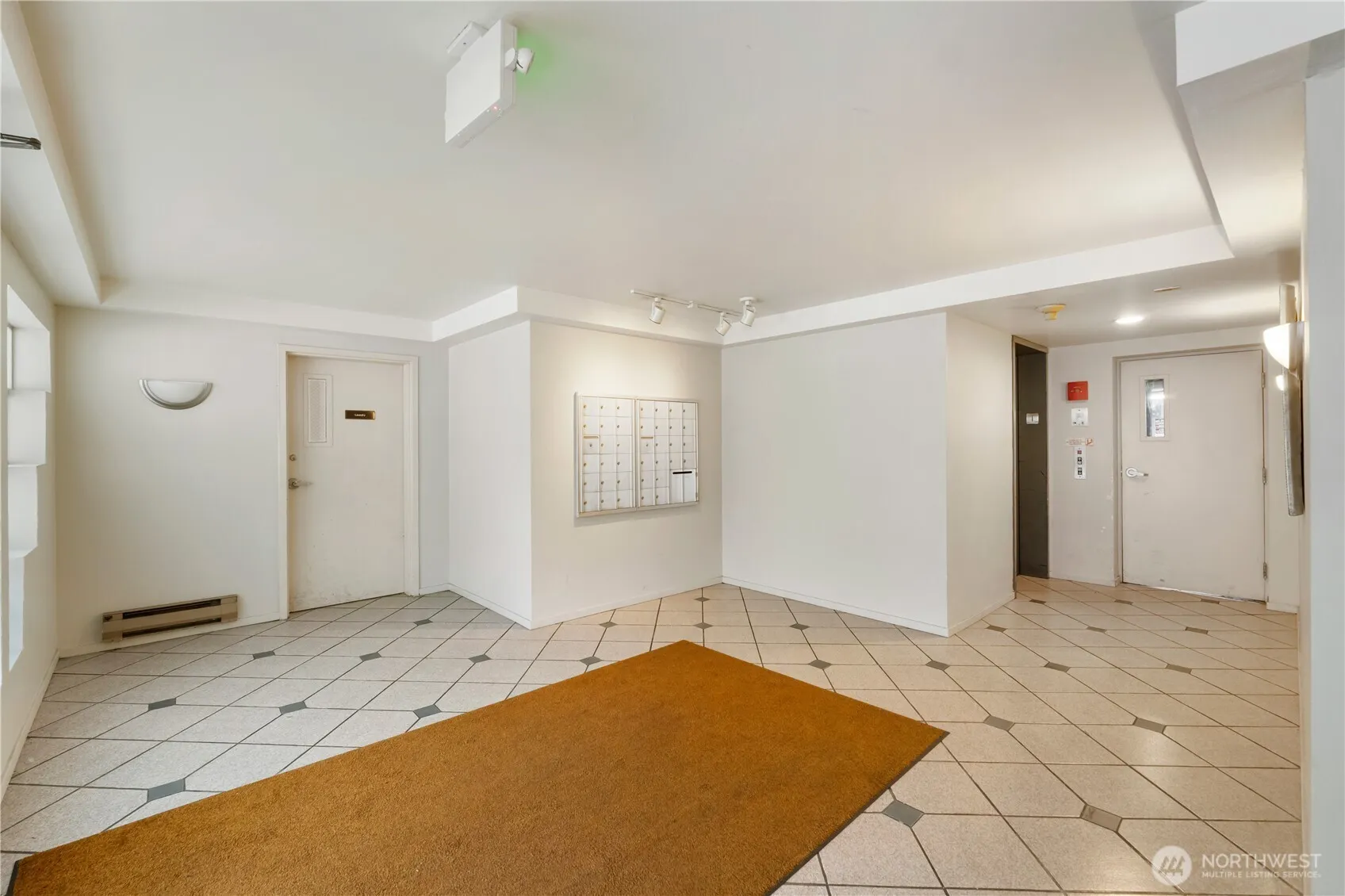 3230 SW Avalon Way , Seattle, WA 98126