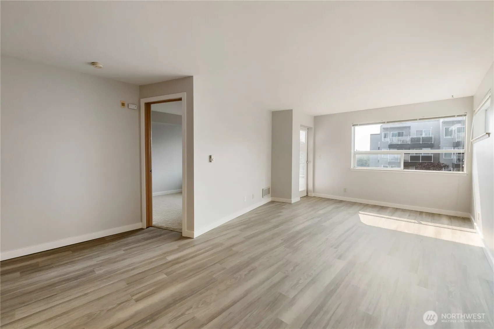 3230 SW Avalon Way , Seattle, WA 98126