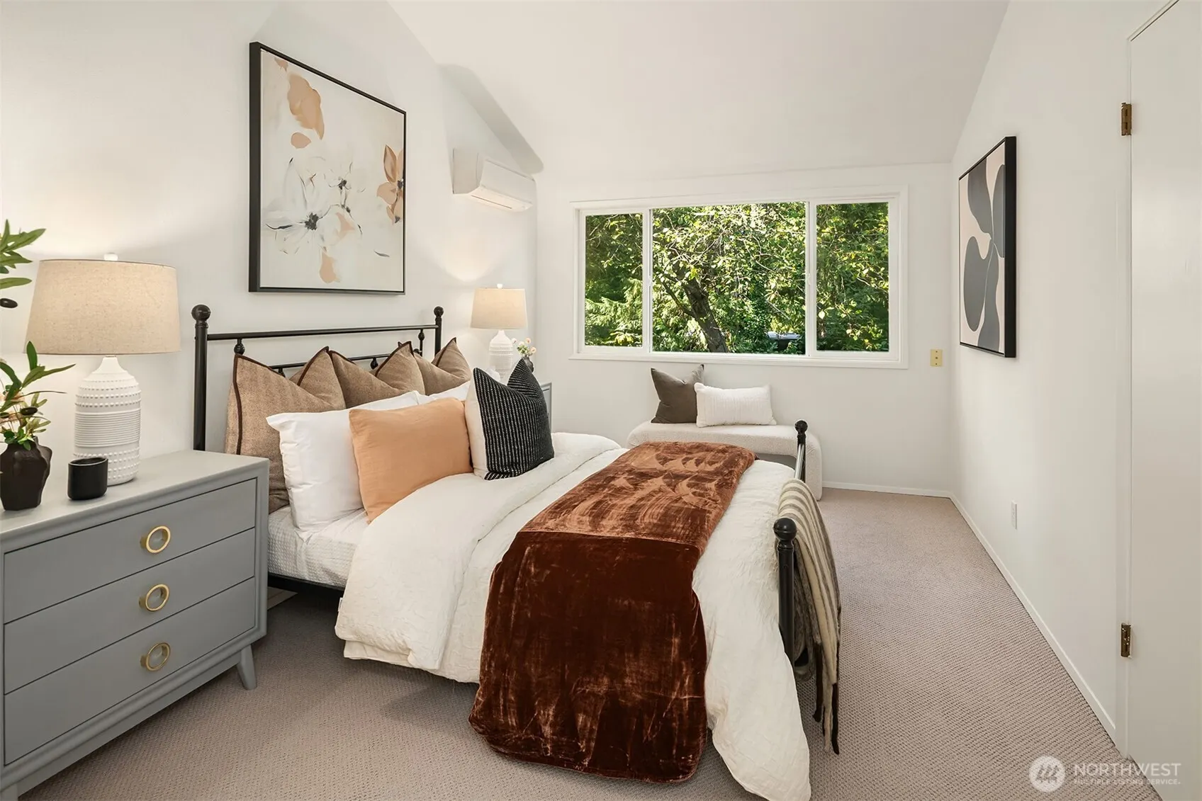 9165 45th Avenue SW #2, Seattle, WA 98136