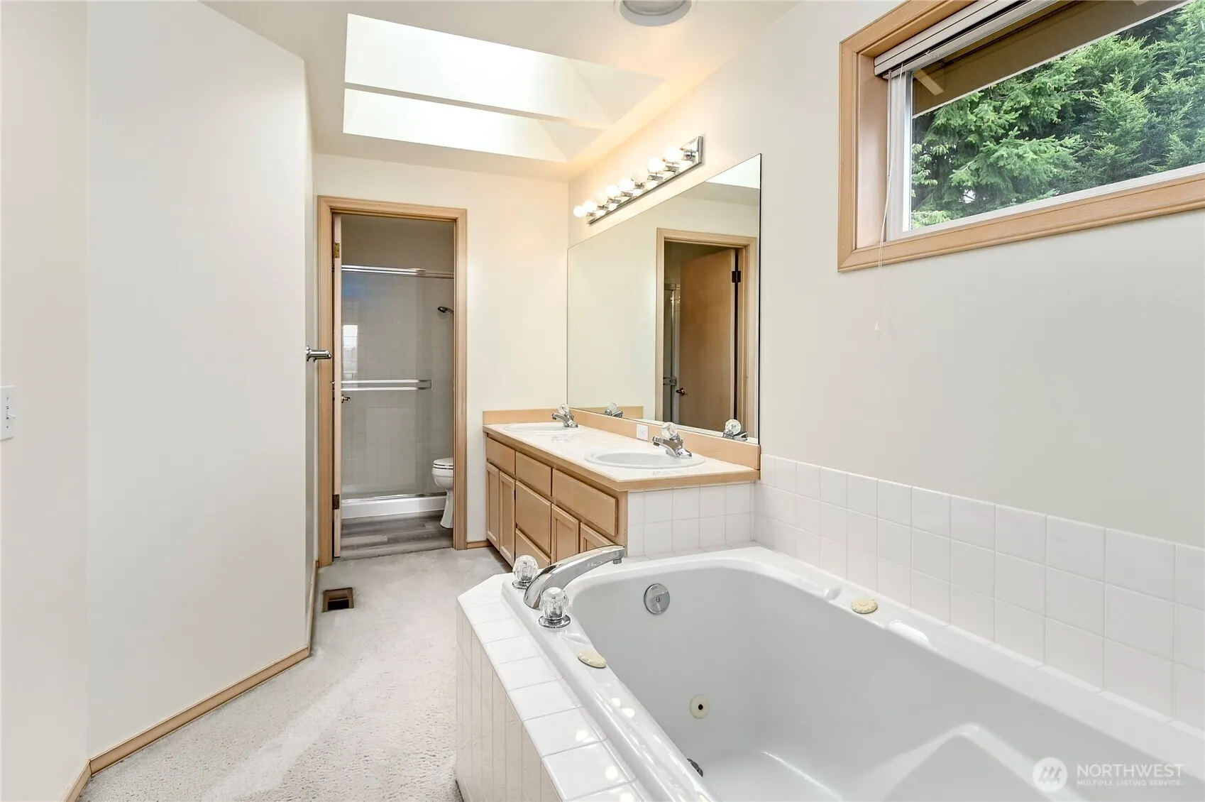 17310 37th Avenue W, Lynnwood, WA 98037