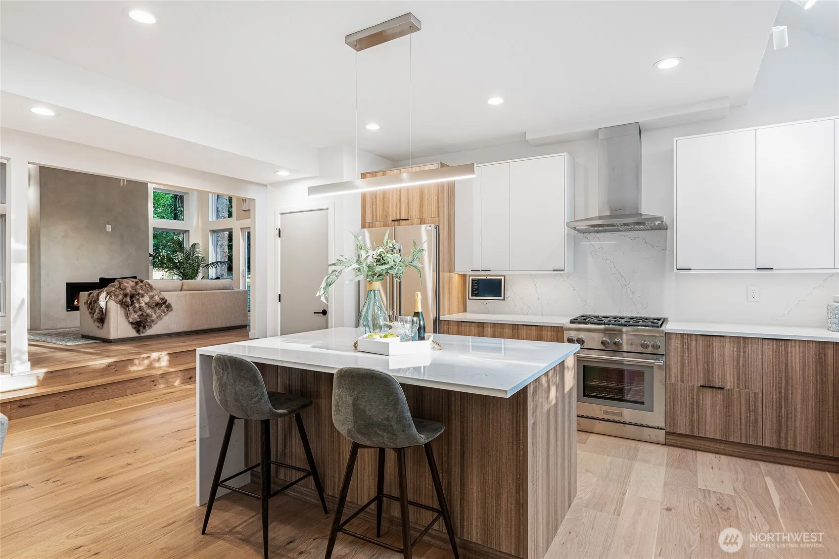 220 210th Avenue NE, Sammamish, WA 98074