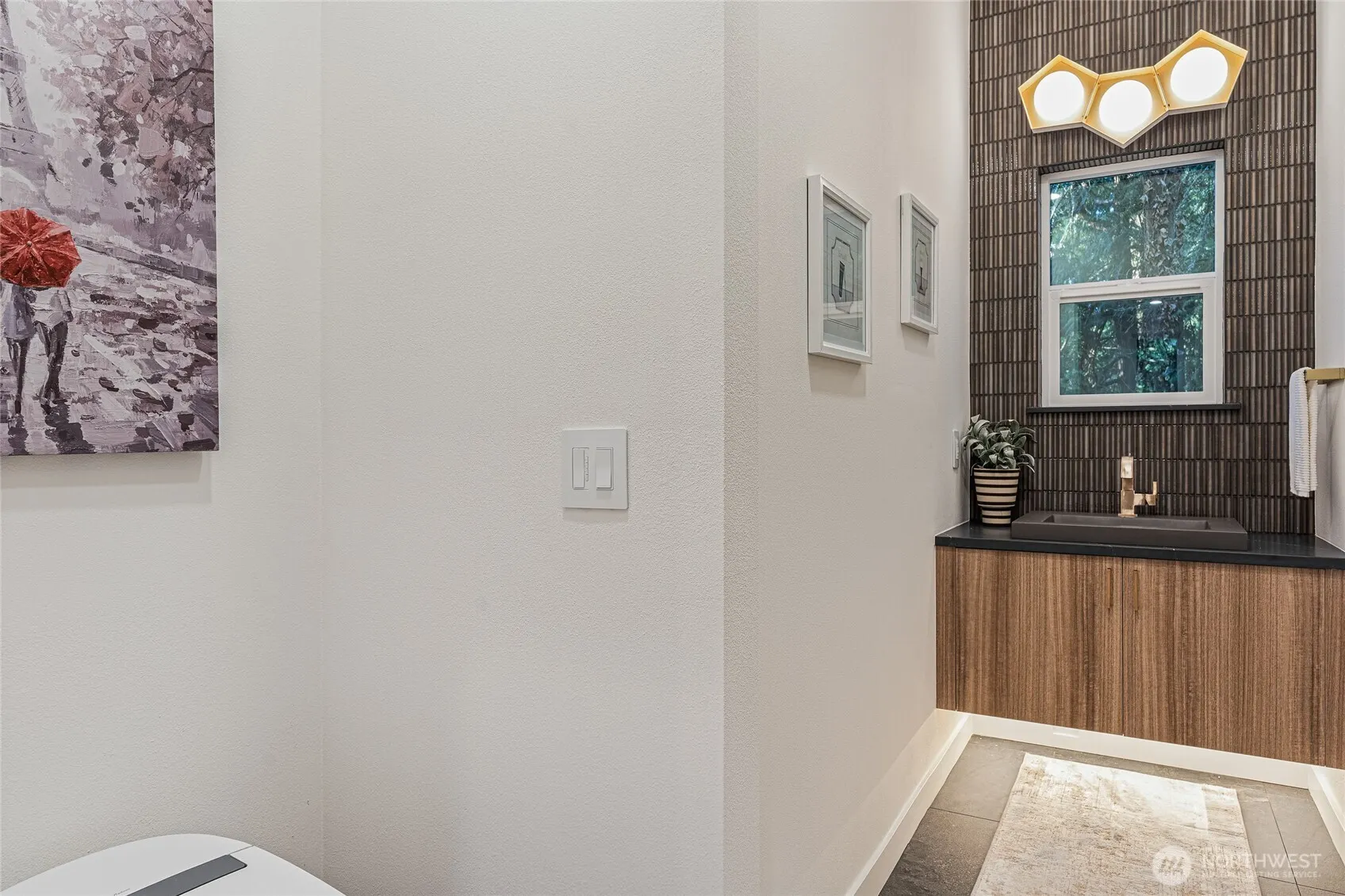 220 210th Avenue NE, Sammamish, WA 98074