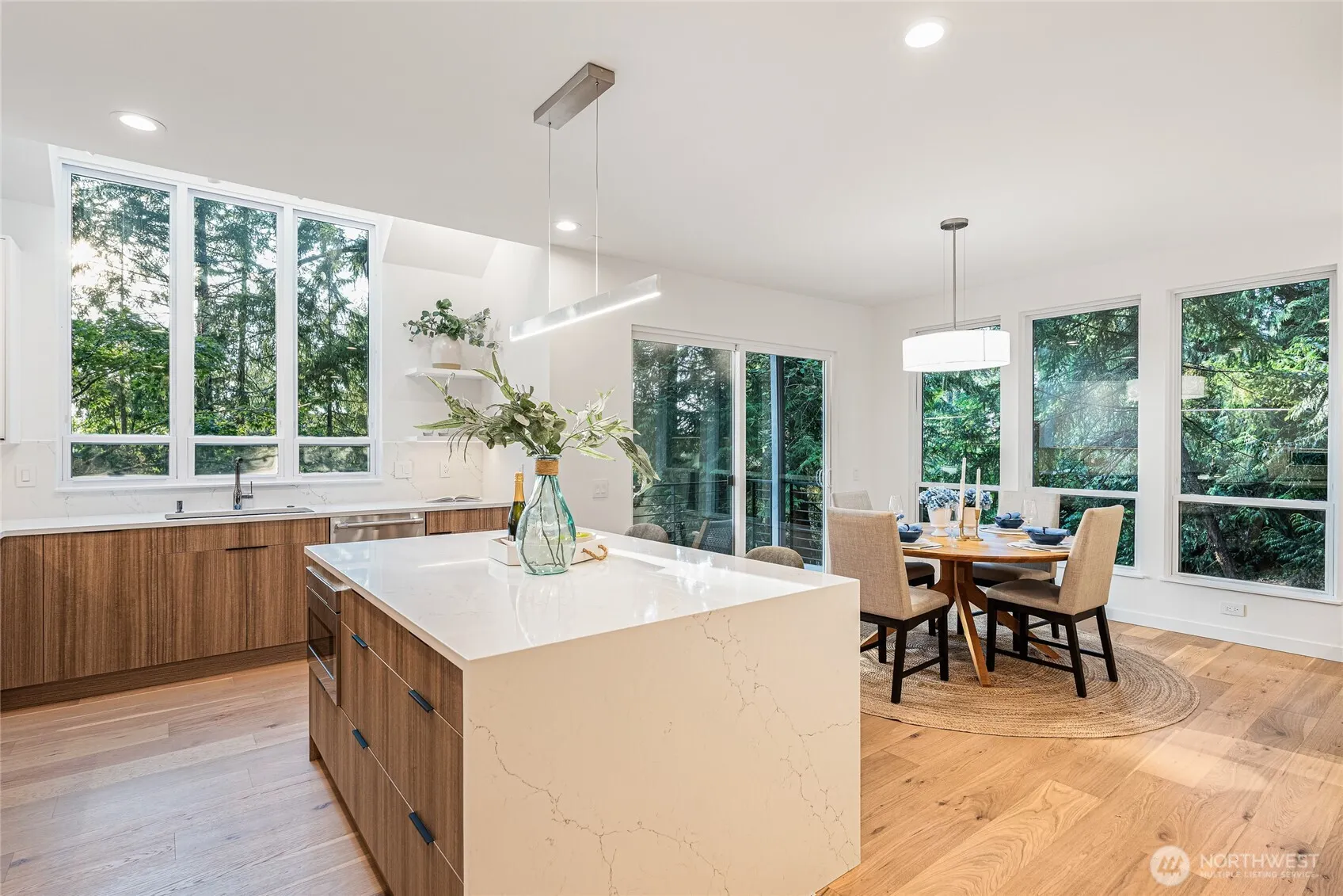 220 210th Avenue NE, Sammamish, WA 98074